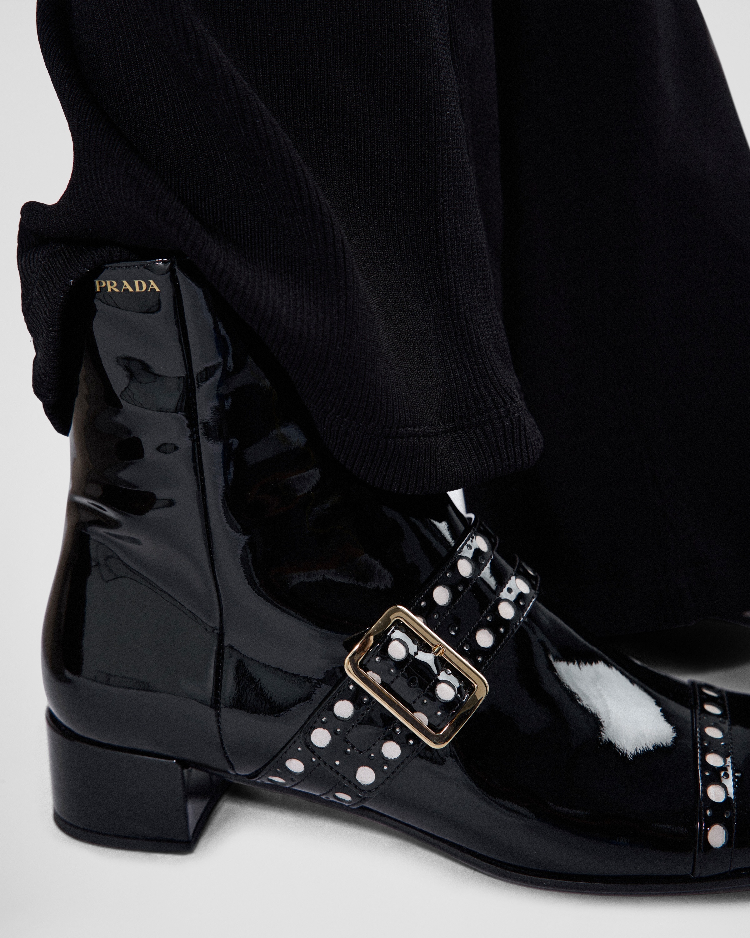 Patent leather ankle boots - 8