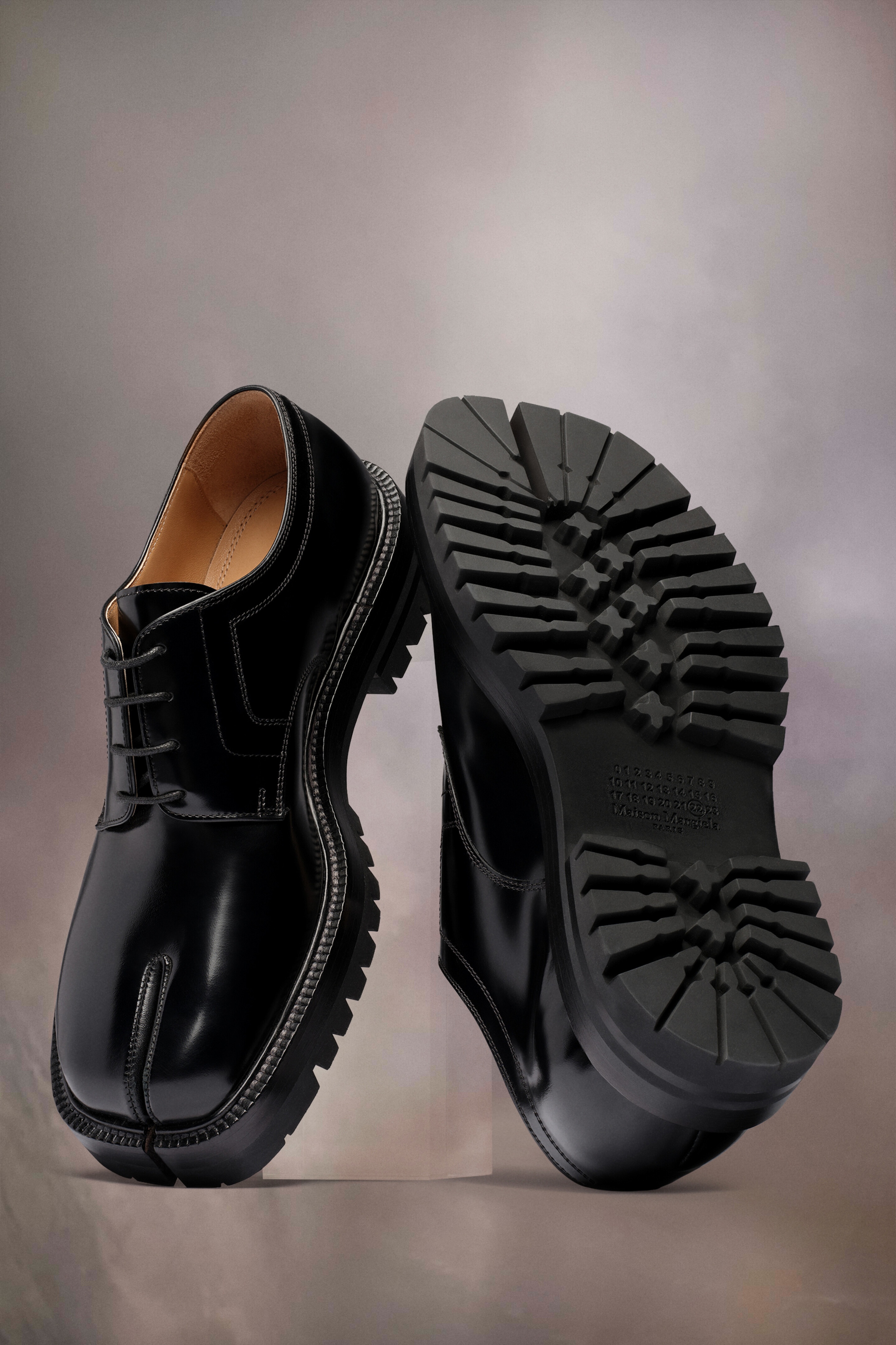 【MAISON MARGIELA】 TABI LACED UP SHOES 20409502_50421429_600.jpg