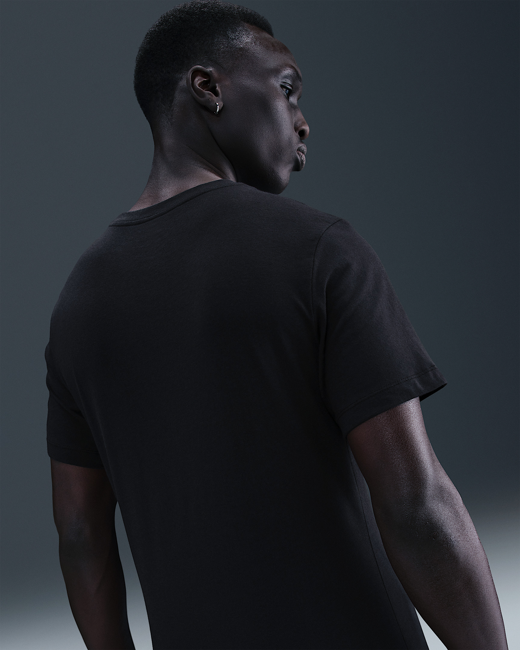 Nike Sportswear Men's T-Shirt - 2