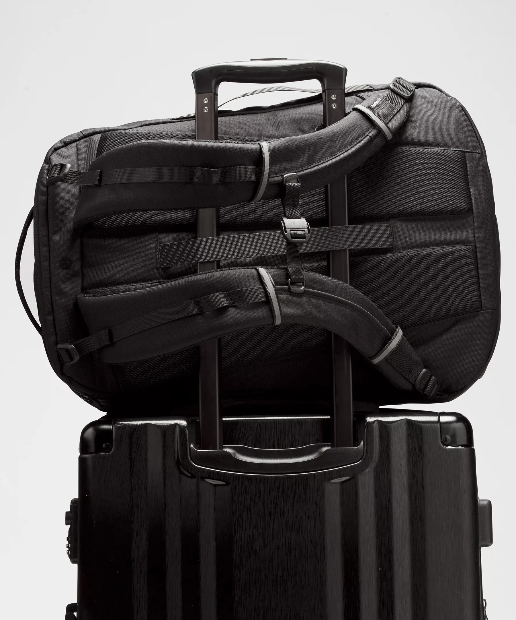 Triple-Zip Backpack 28L *Tech Canvas - 7
