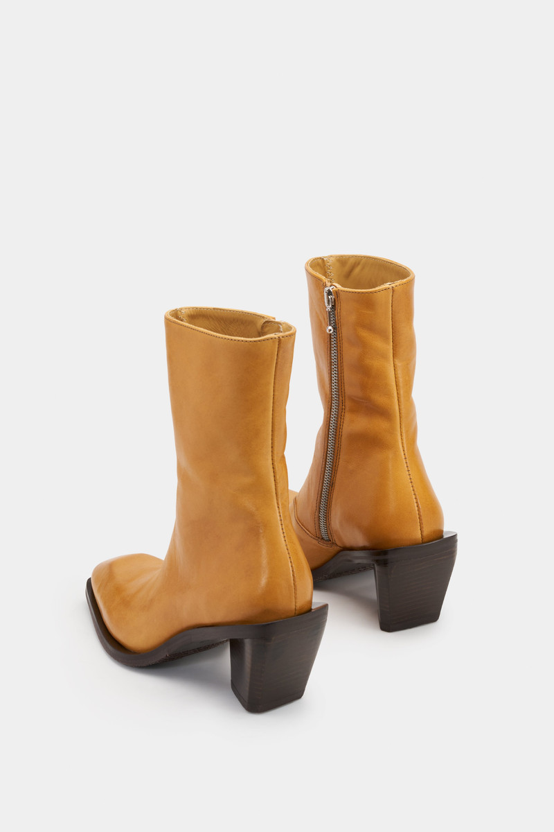POEM TAN LEATHER 3