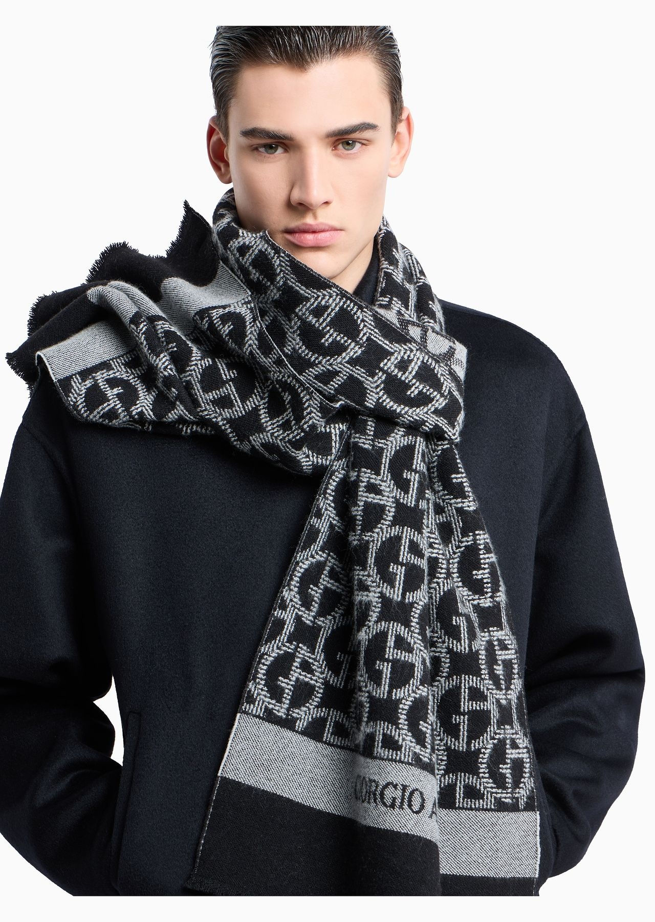 Wool scarf with jacquard monogram - 3