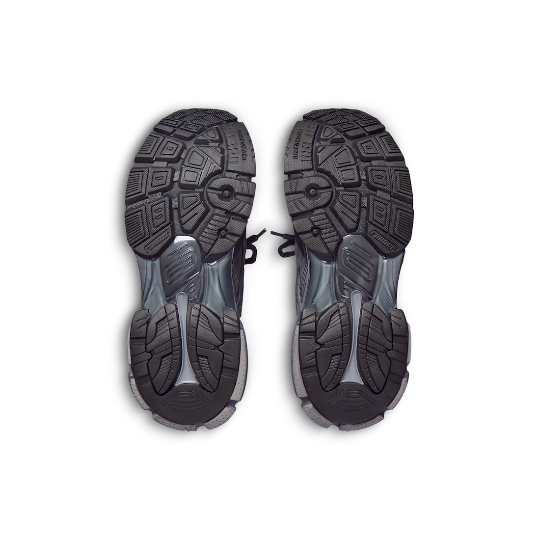 Men's Runner Sneaker in Grey - 7