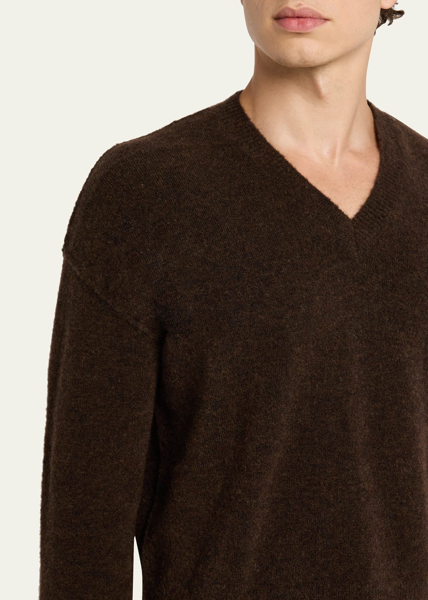 Men's Wool-Blend Cropped V-Neck Sweater - 5