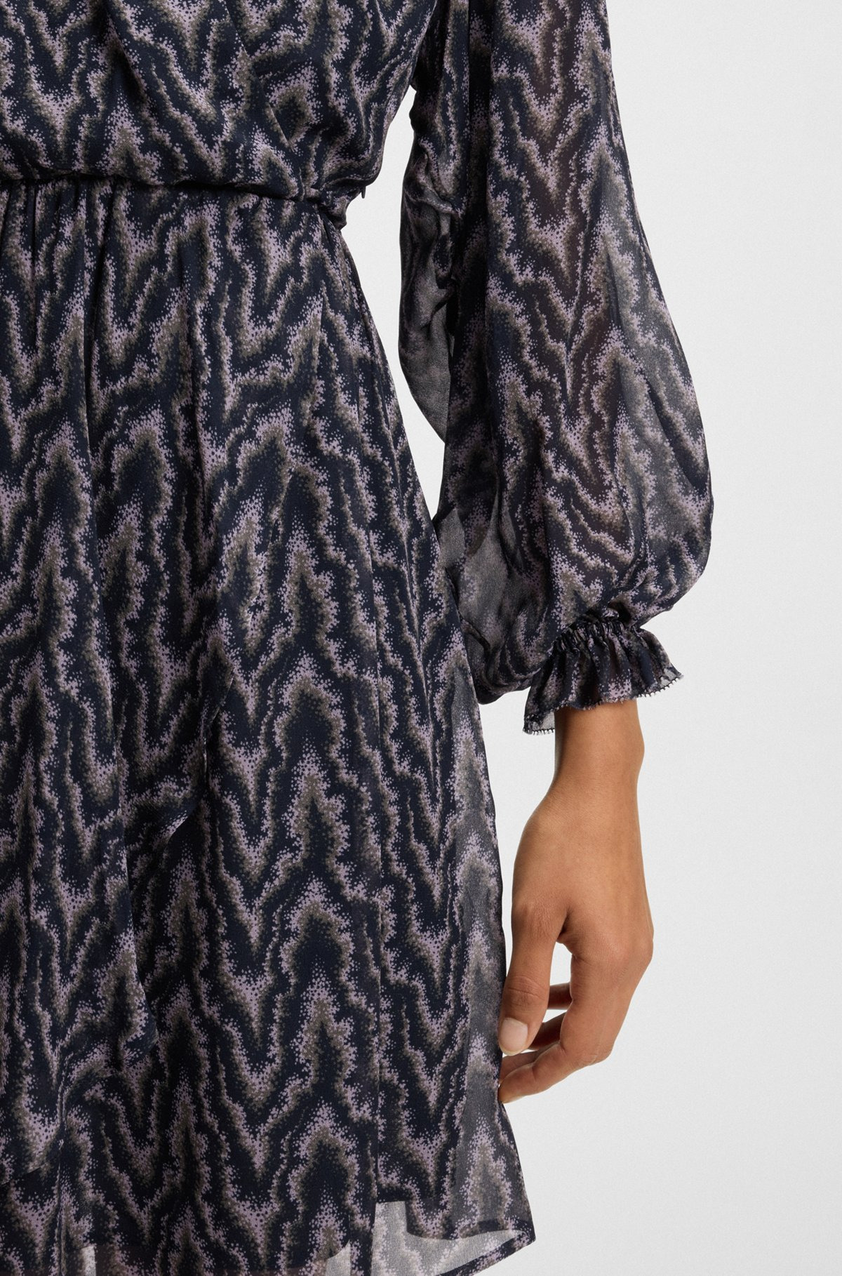 PRINTED-CREPE DRESS WITH SMOCKING - 6