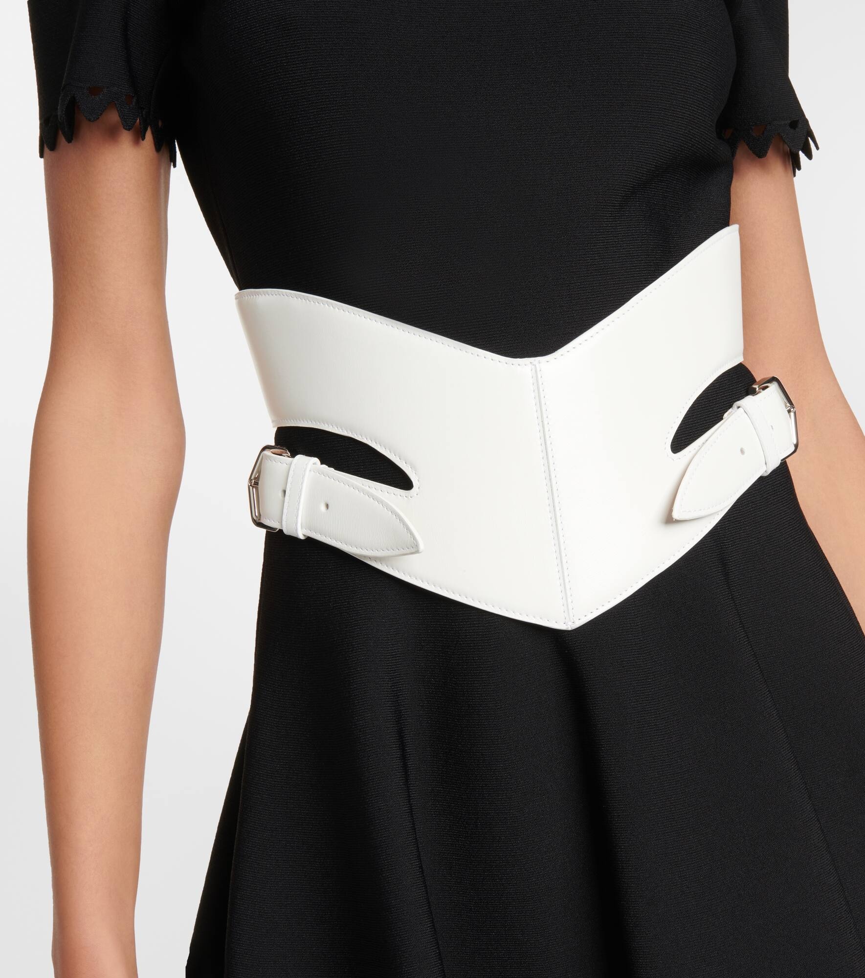 Cut-out leather belt - 2