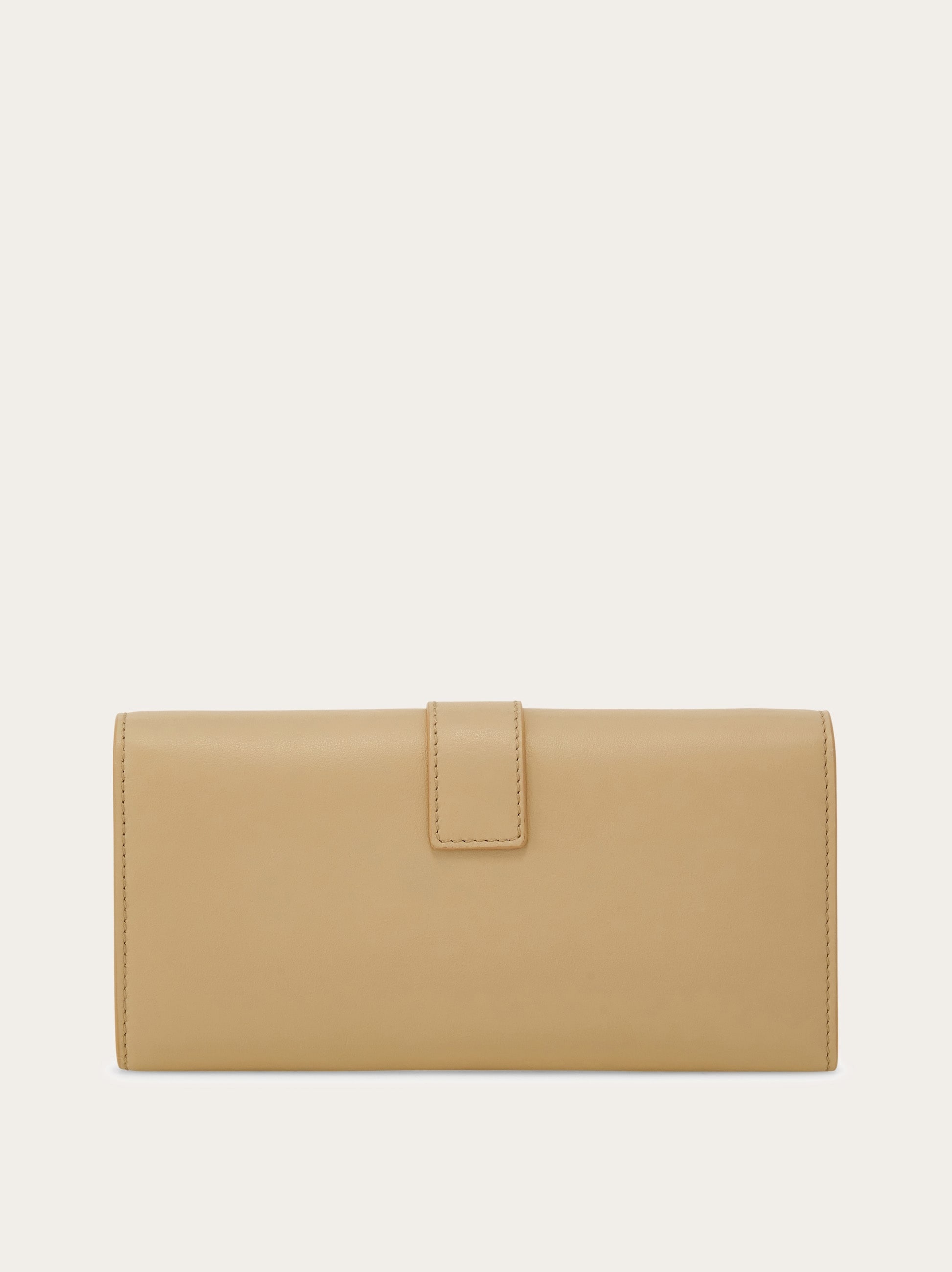 Hug wallet with chain - 3