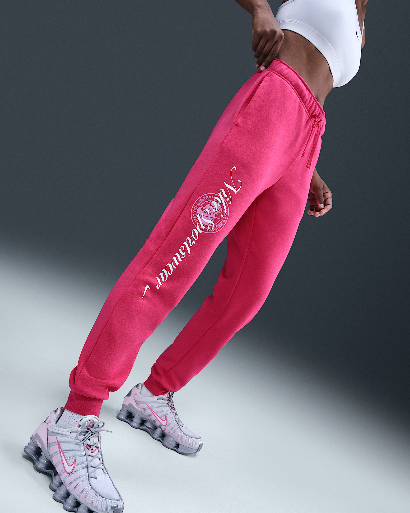 Nike Sportswear Club Fleece Women's Mid-Rise Graphic Pants - 2