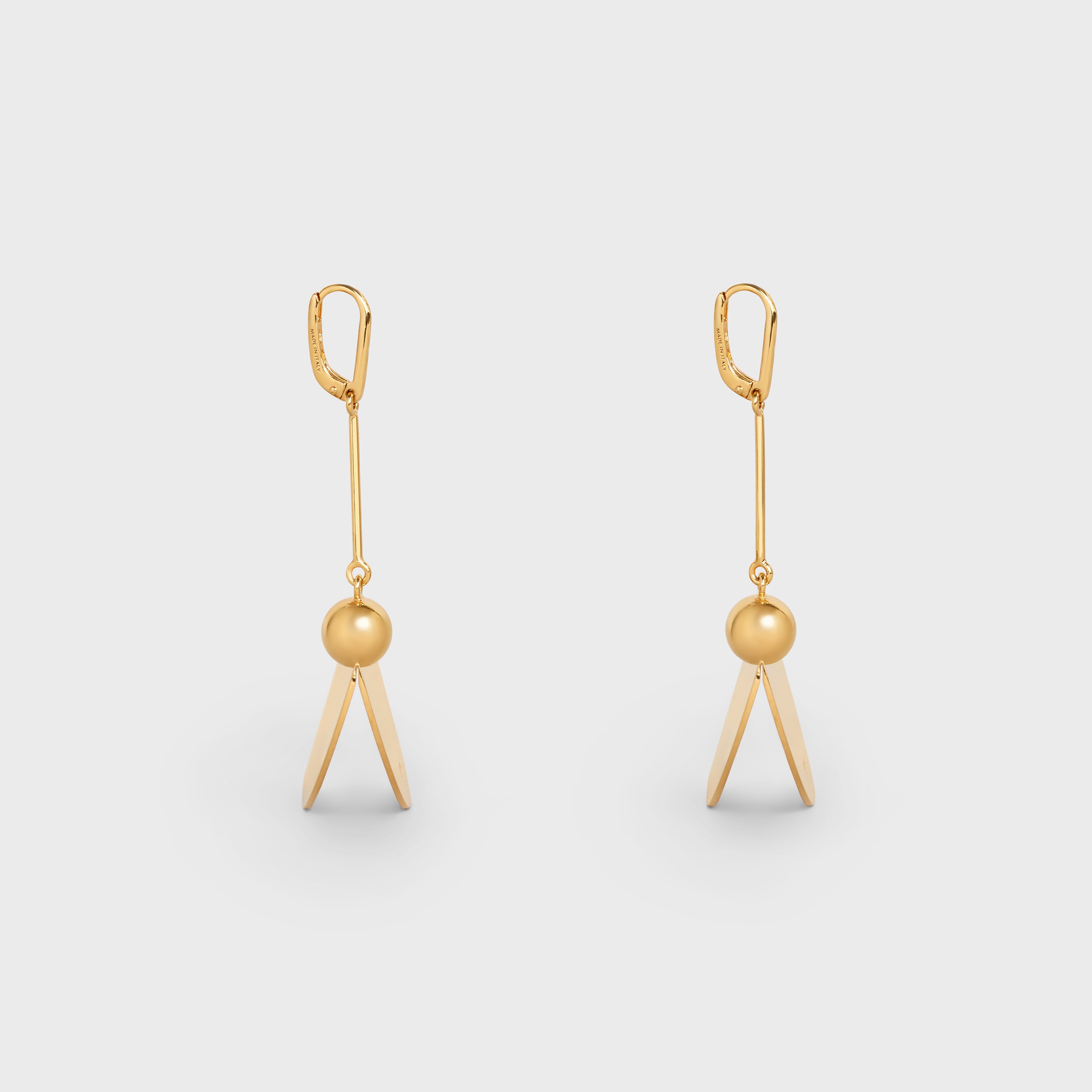 GRANDS VOLUMES CELINE FOLDED EARRINGS IN BRASS WITH GOLD FINISH - 3