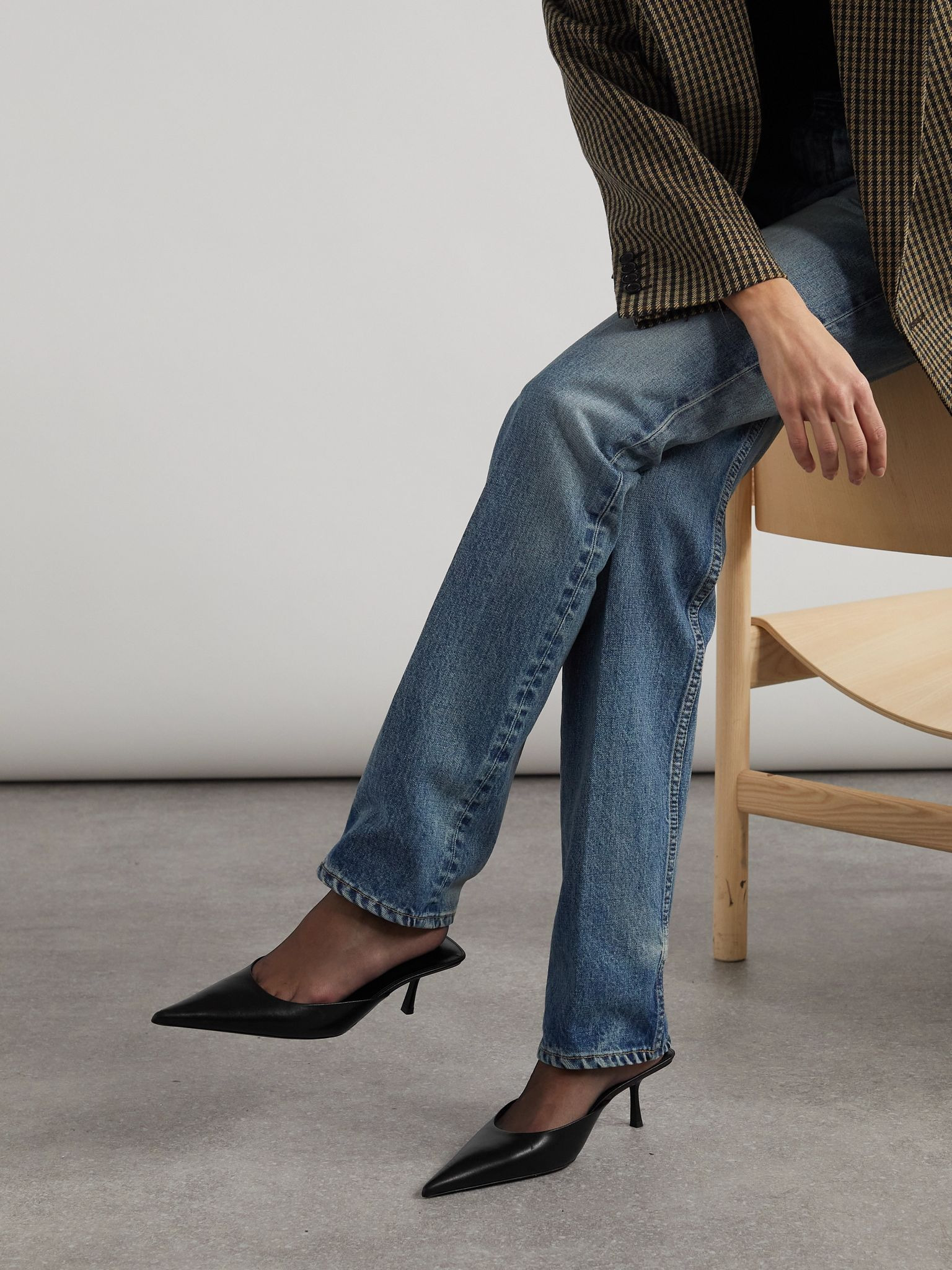 Barbara glossed-leather mules Black - 2