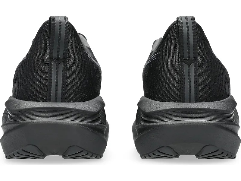 ASICS Novablast 5 - 5