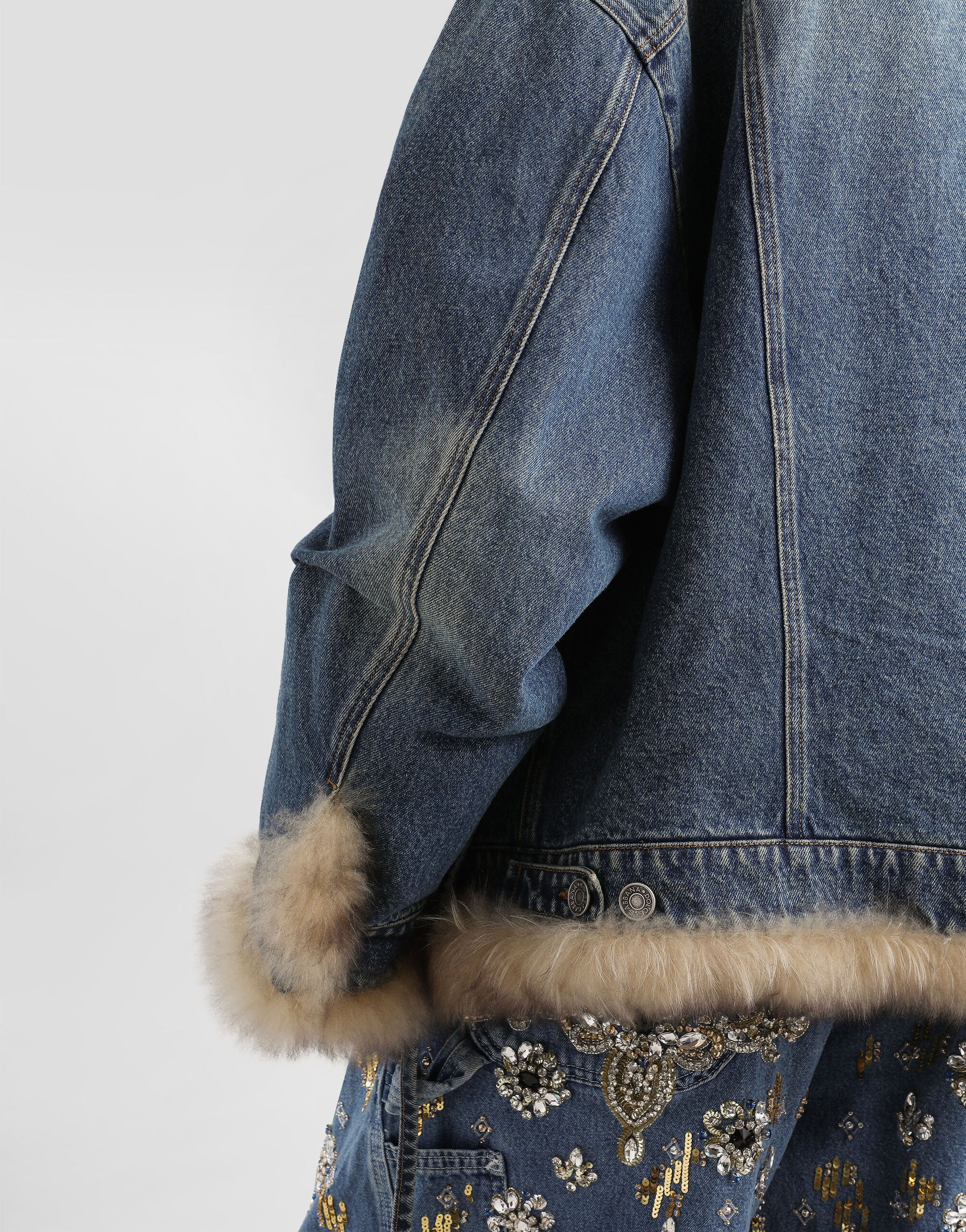 Denim jacket with fur - 5