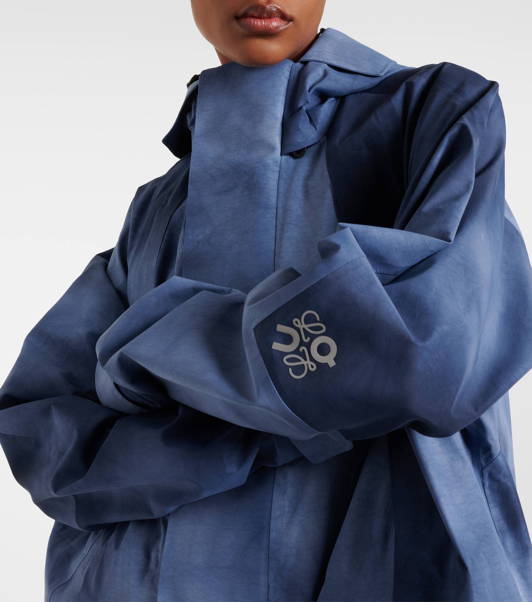 x On technical jacket - 4