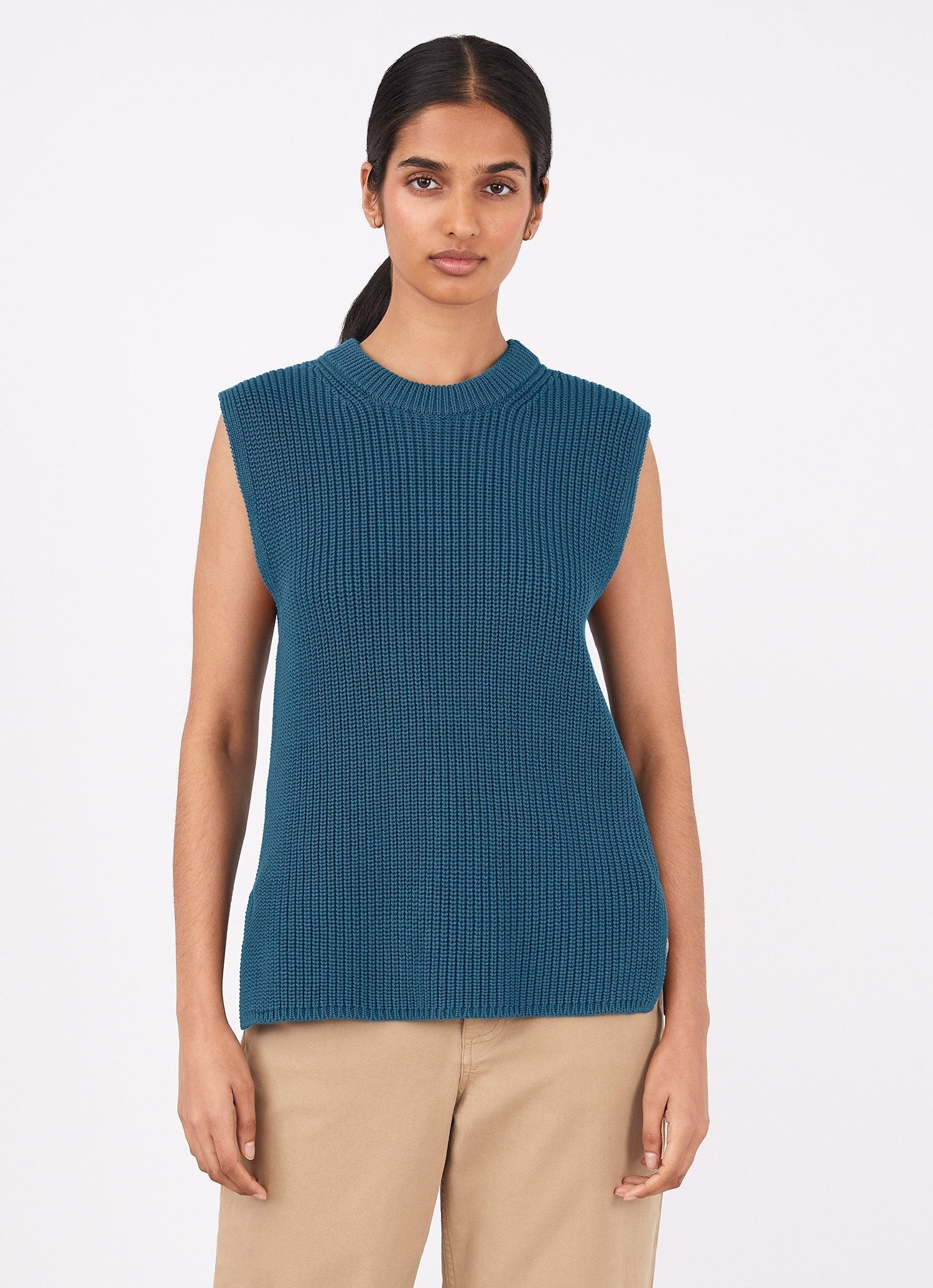 Sleeveless Jumper - 1