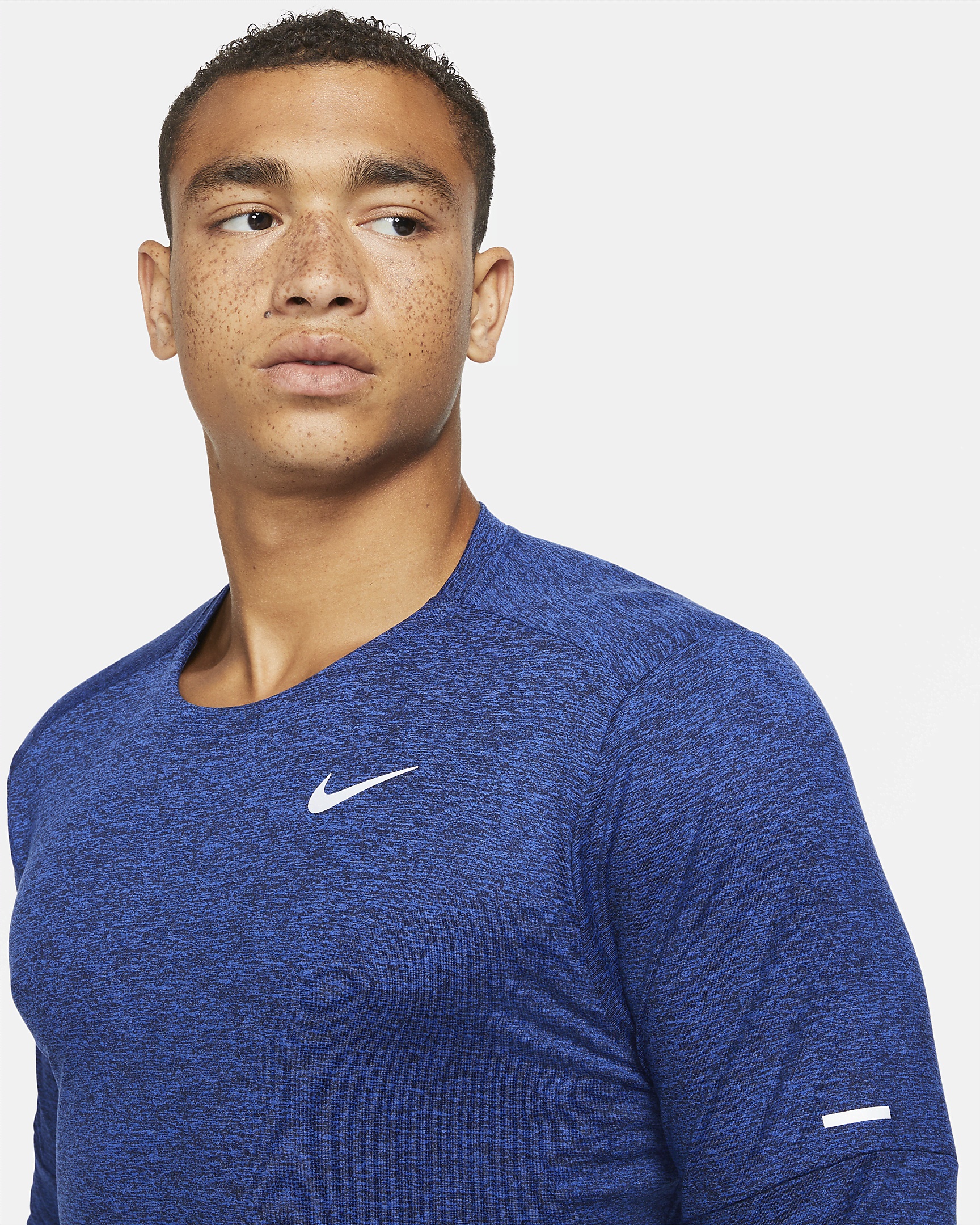 Nike Element Men's Dri-FIT Running Crew Top - 3