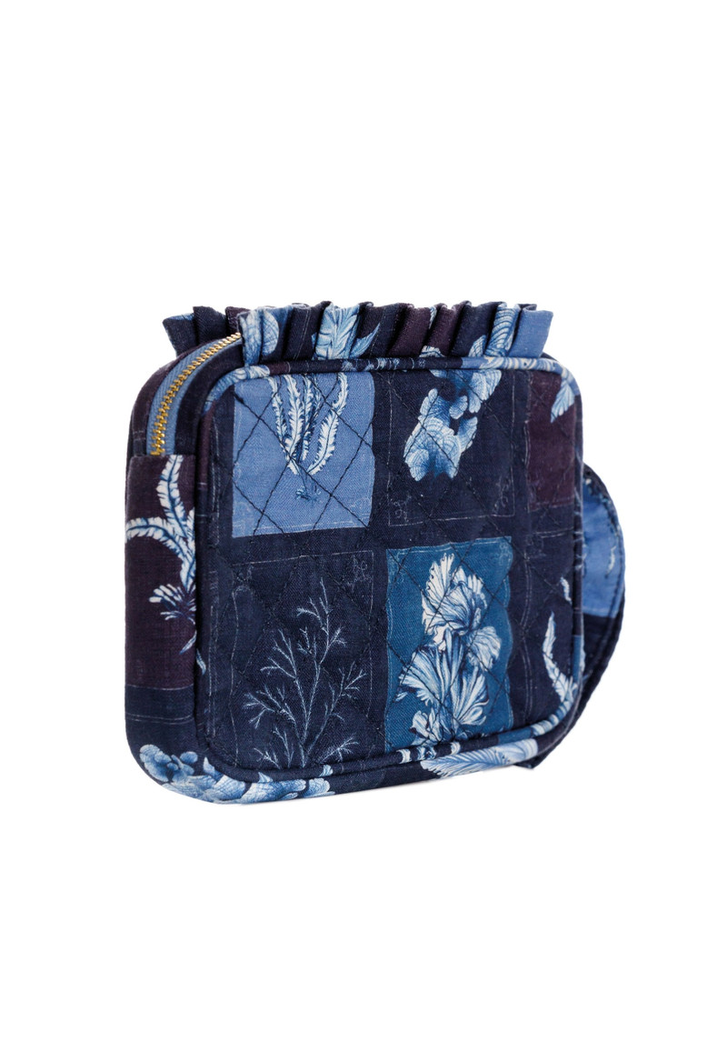 Travel Pouch Small 3