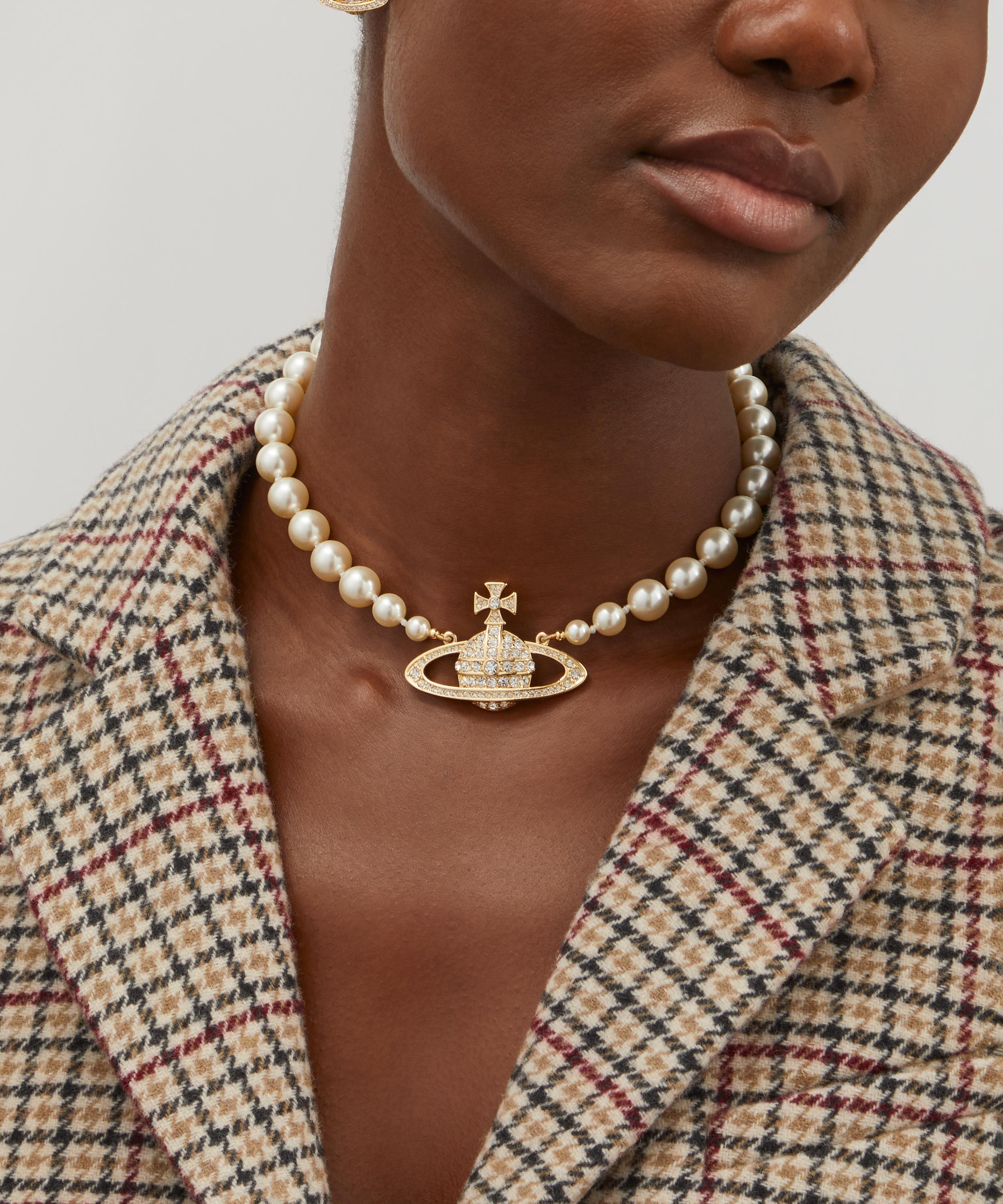 Gold-Tone One Row Pearl Bas Relief Choker Necklace - 2