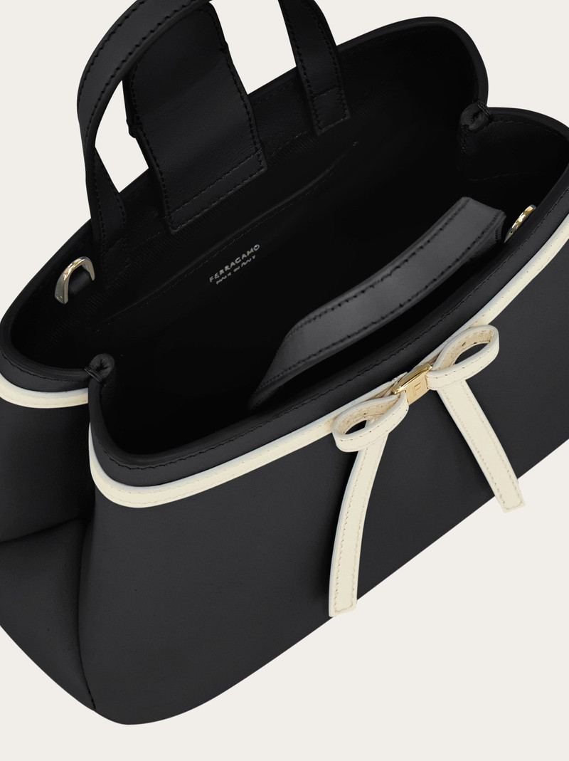 Mini top handle with mini bow detail 5