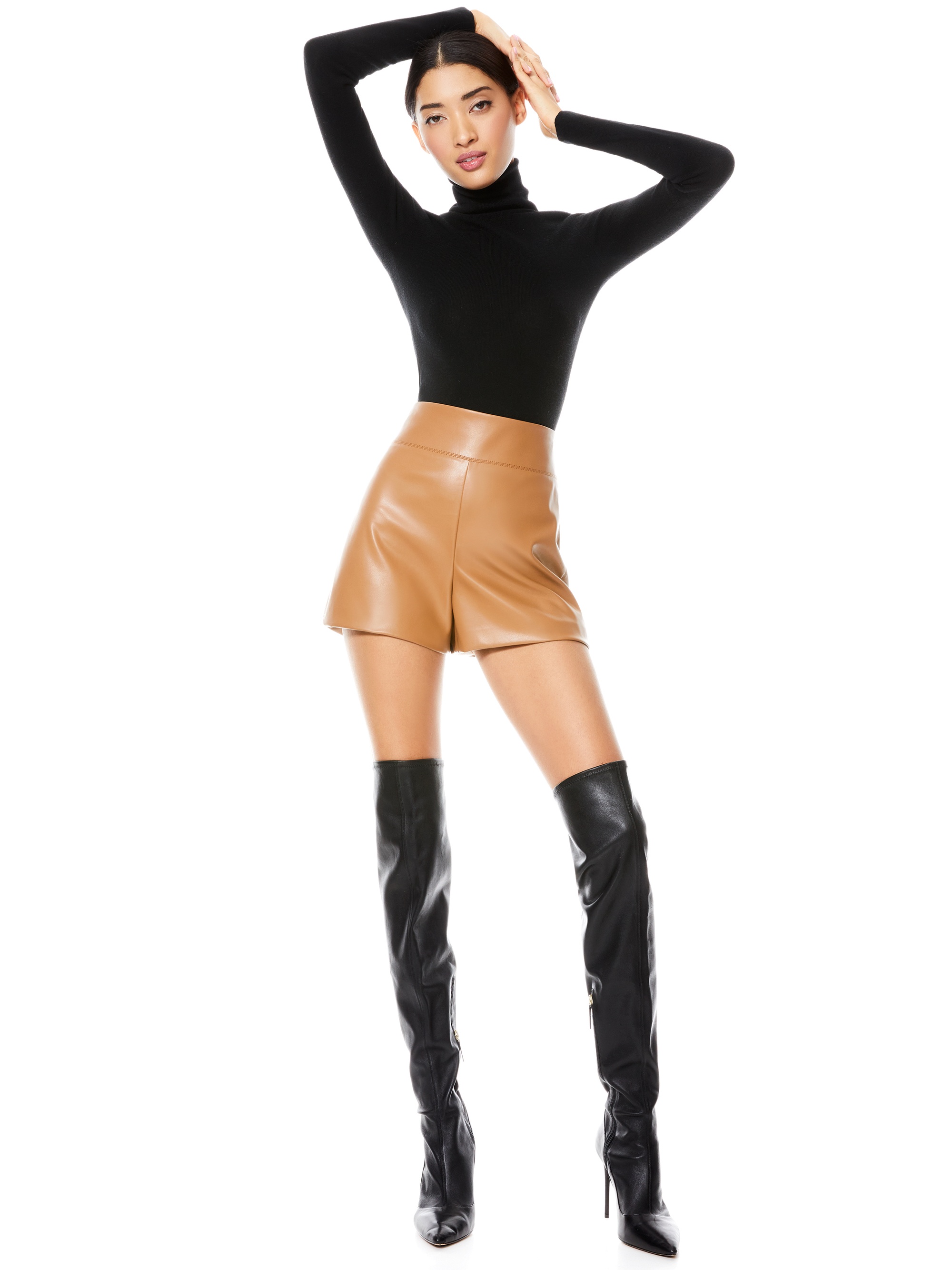 DONALD VEGAN LEATHER SHORT - 6