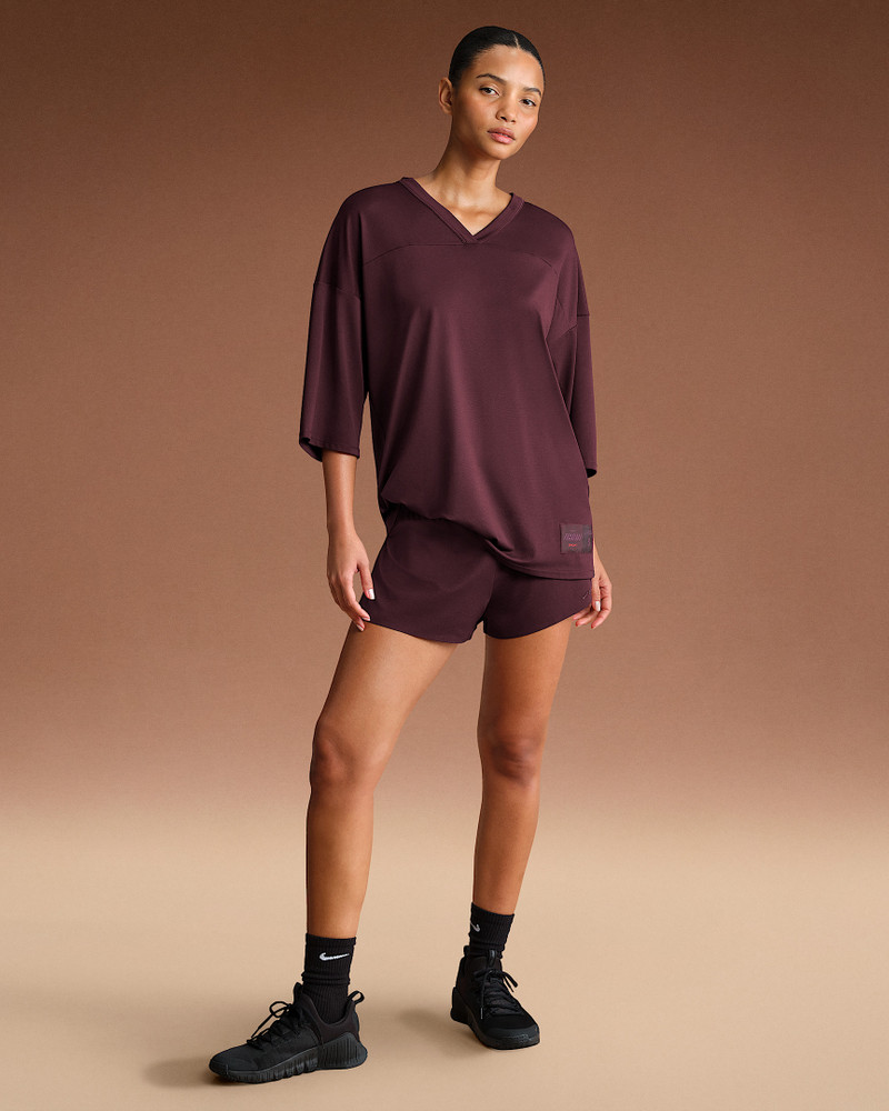 NikeSKIMS Airy Women's Oversized V-Neck T-Shirt 4