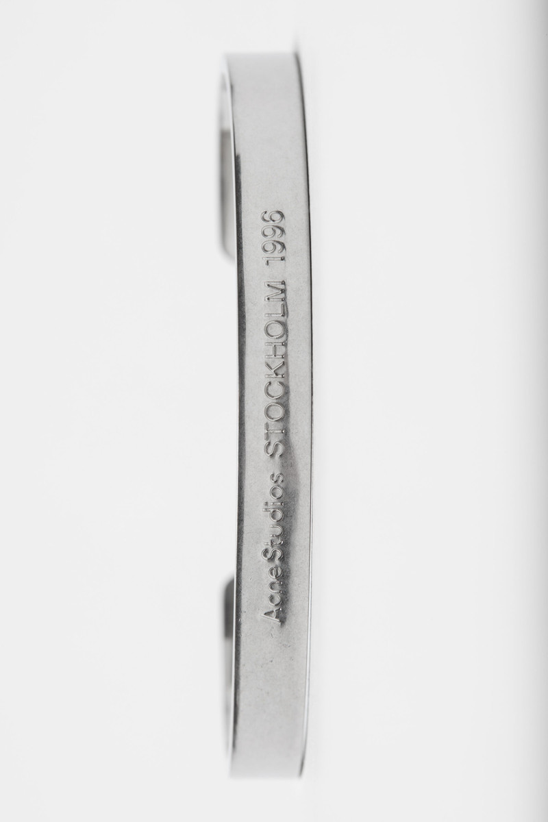 Logo Cuff Bracelet - Semi matt silver 4