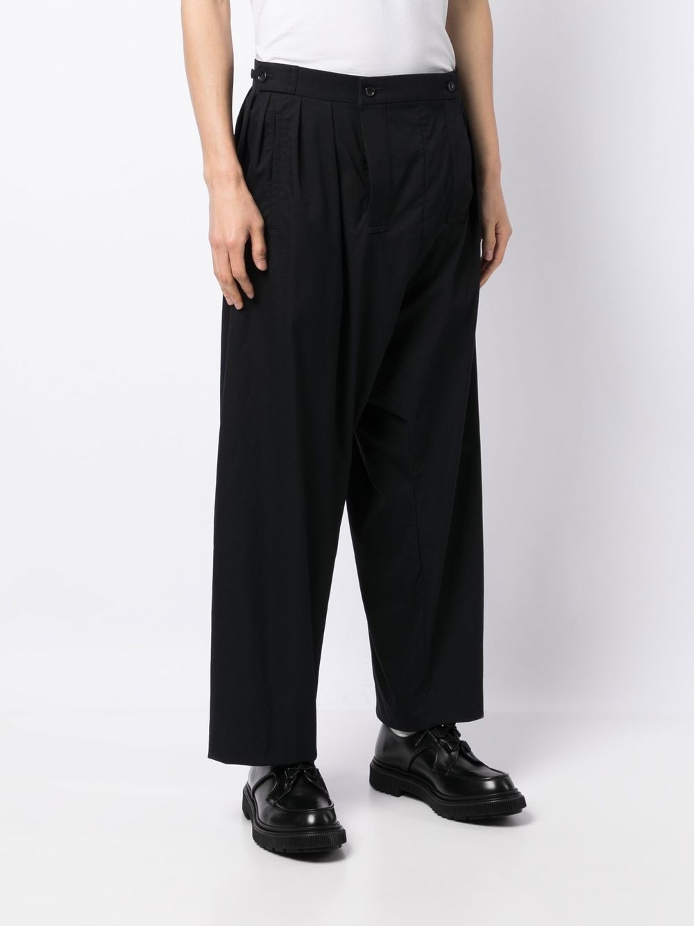 loose-fit pleat-detail trousers - 3