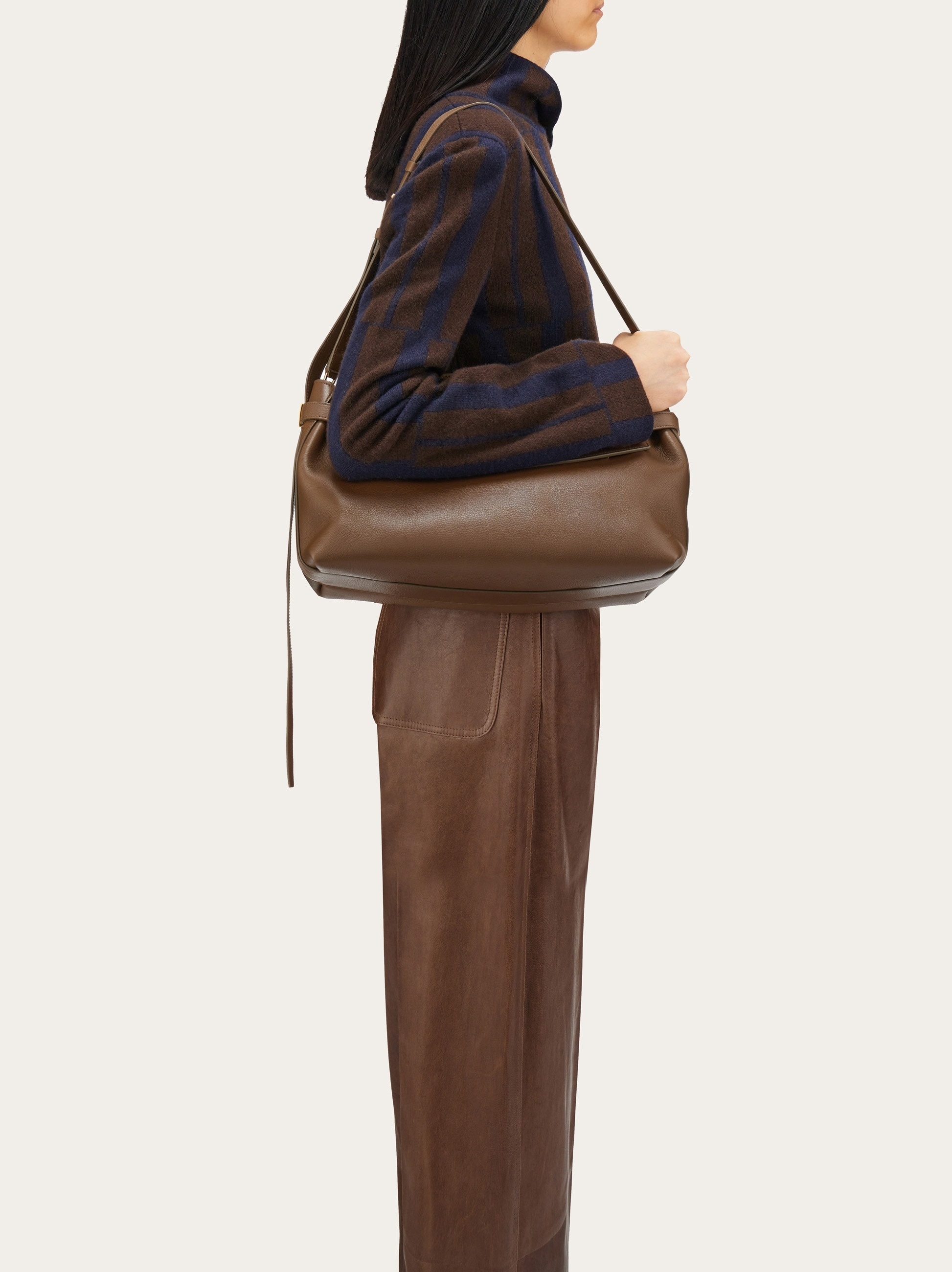 Hug shoulder bag - 9