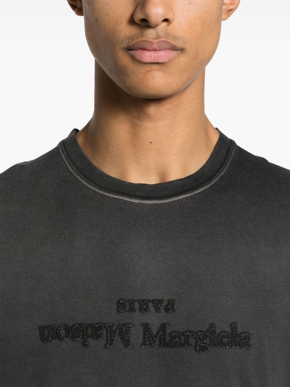 Reverse logo-print cotton T-shirt - 6