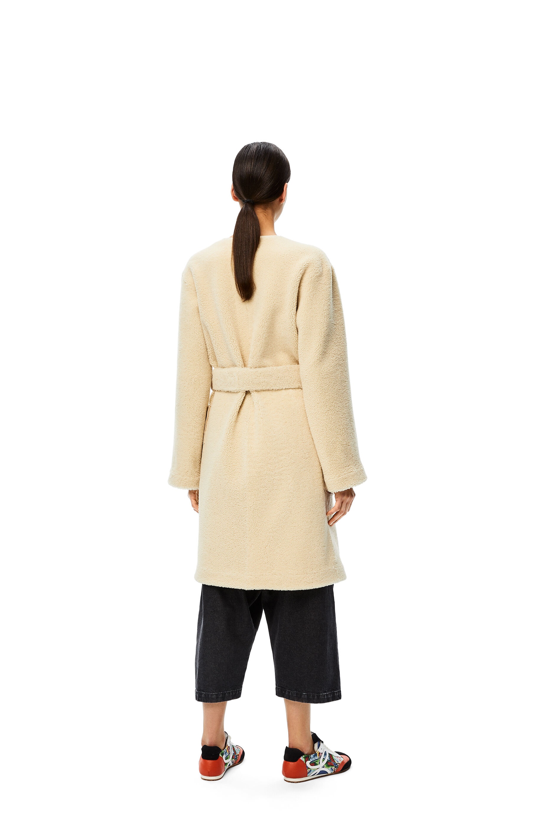 Collarless wrap coat in shearling - 4