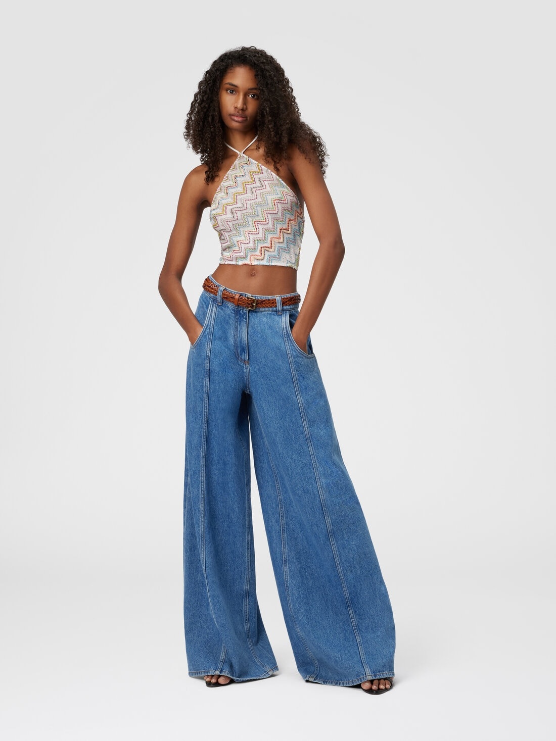 Halter neck top in lamé zigzag viscose blend - 2