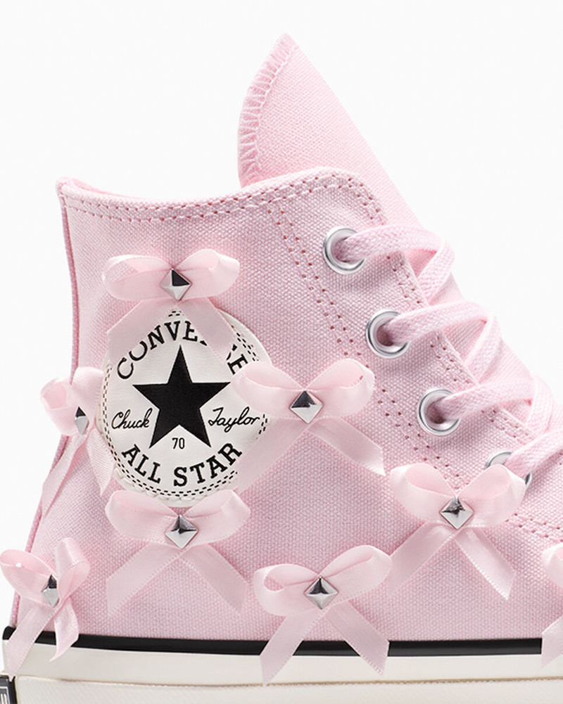 Chuck 70 Bows & Studs 9