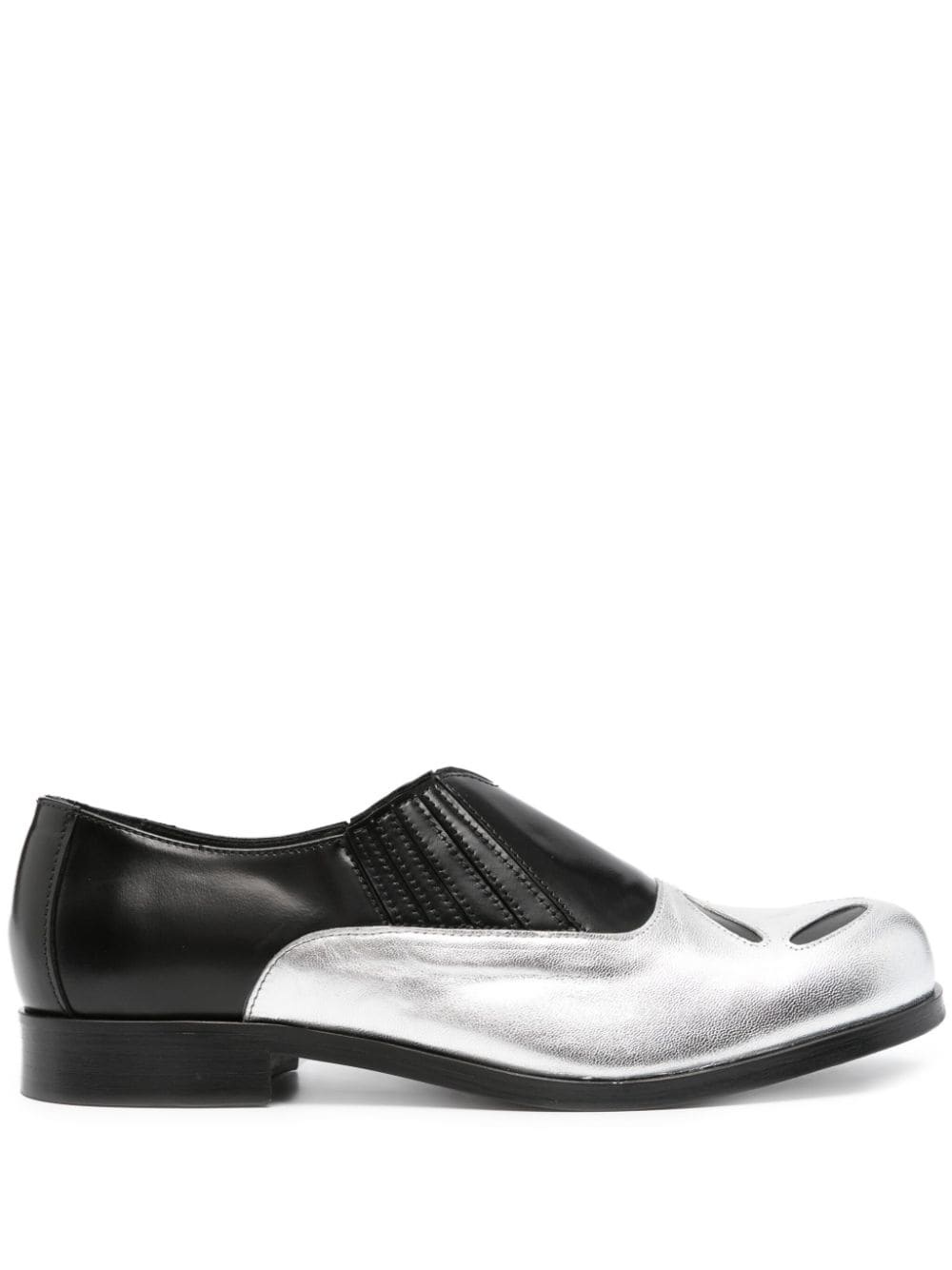 4 Slashed leather loafers - 1