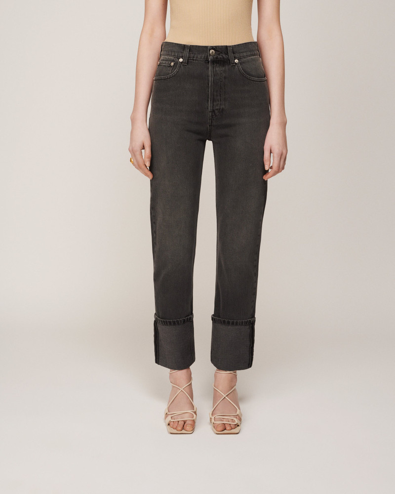 Straight Leg Jeans 1