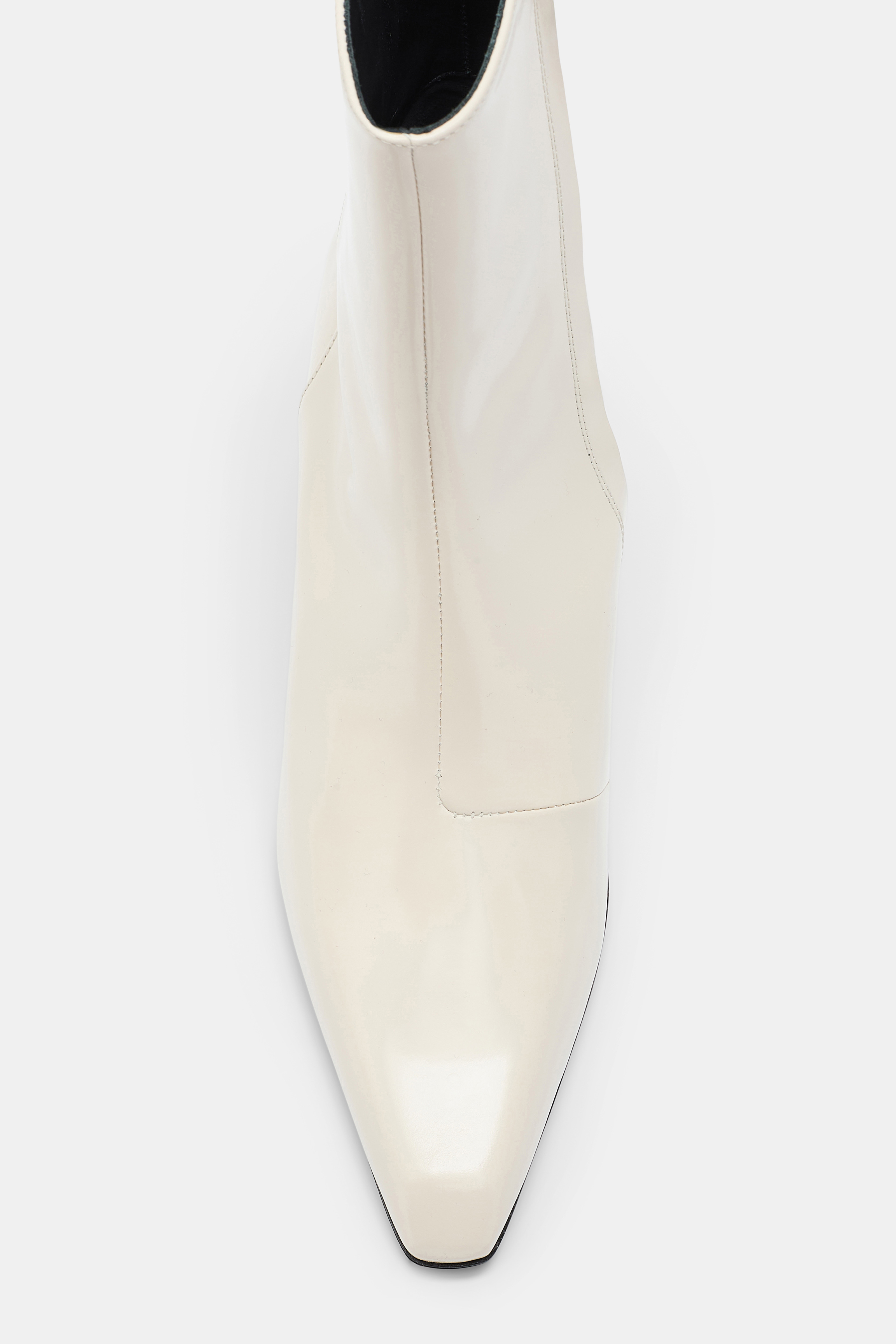 SUBTLE SHINE Ankle Boot - 6