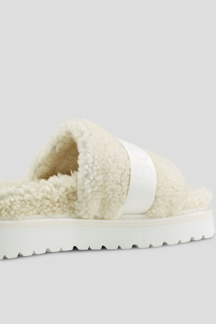 Granada Slides in Off-white - 7