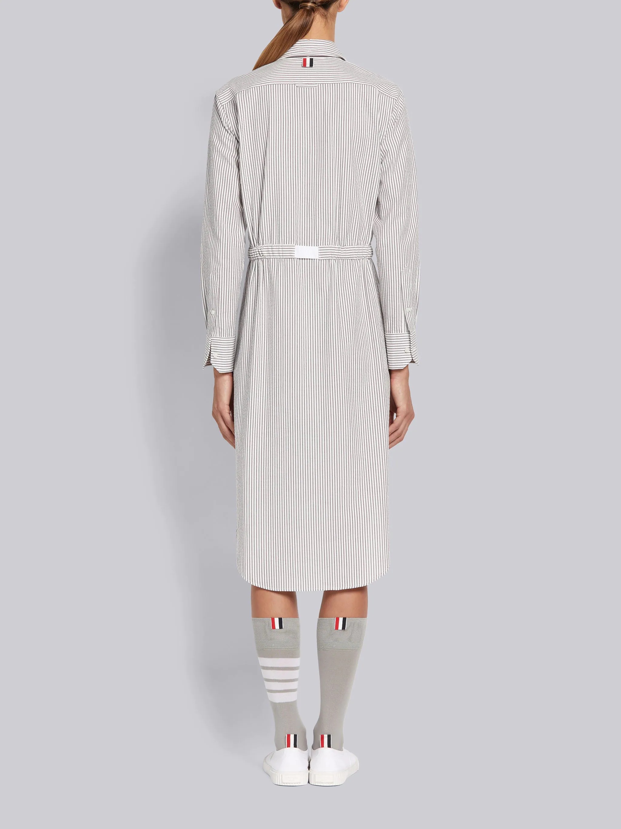 Medium Grey Cotton Seersucker Grosgrain Belt Long Sleeve Below the Knee Shirtdress - 3