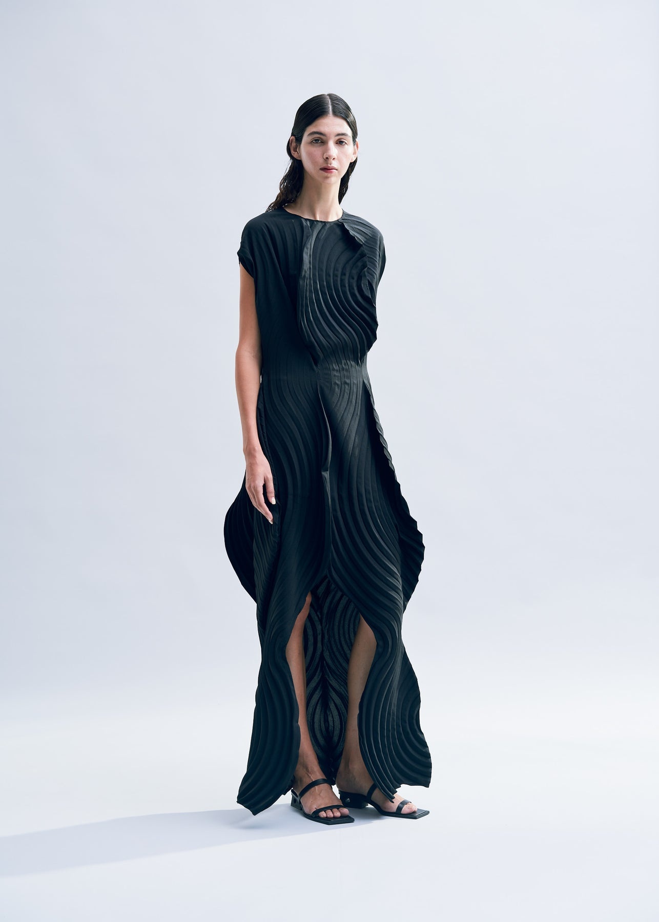 RESONANT PLEATS DRESS - 3