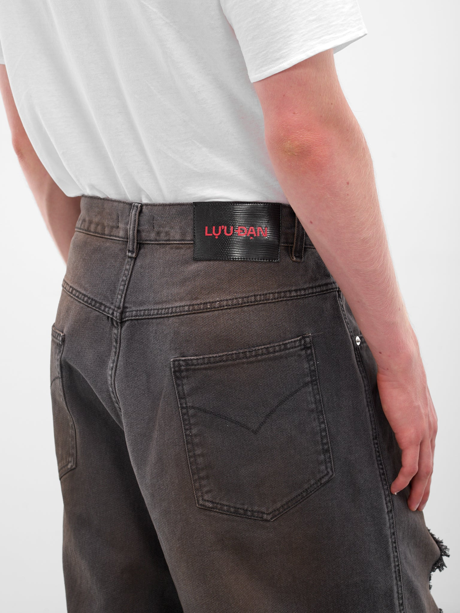 Dirtied Denim Kriss Kross Shorts - 4