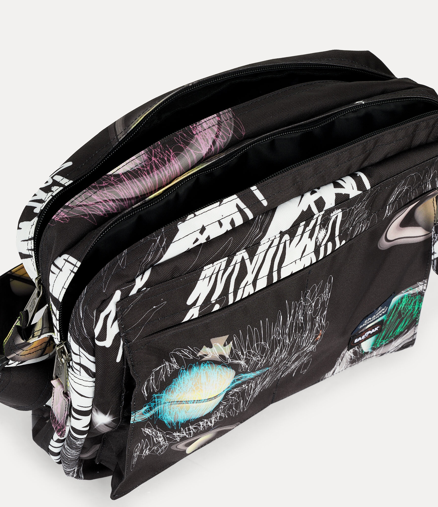 VW SATCHEL - 4