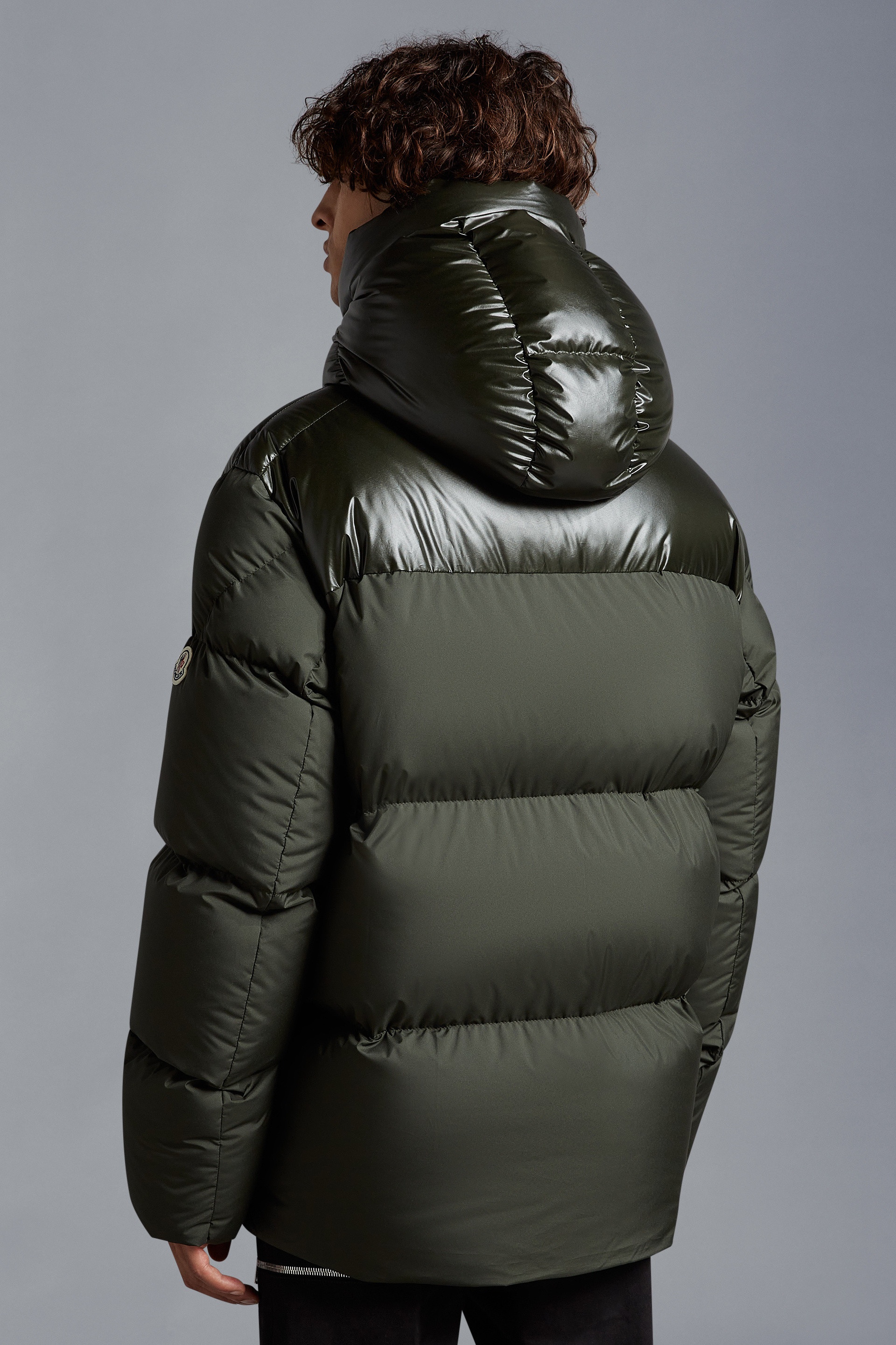 Moncler Damavand Short Down Jacket Black