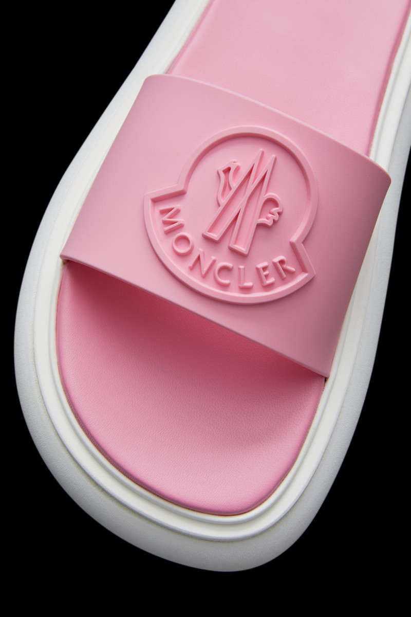 Moncler Slyder Slides outlook