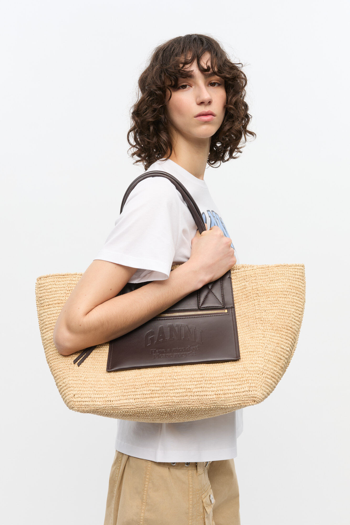 BROWN MEDIUM EASY SHOPPER - 6
