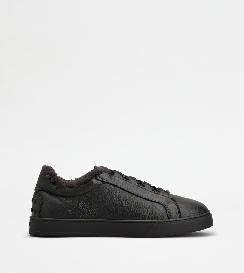 SNEAKERS IN LEATHER - BLACK 1