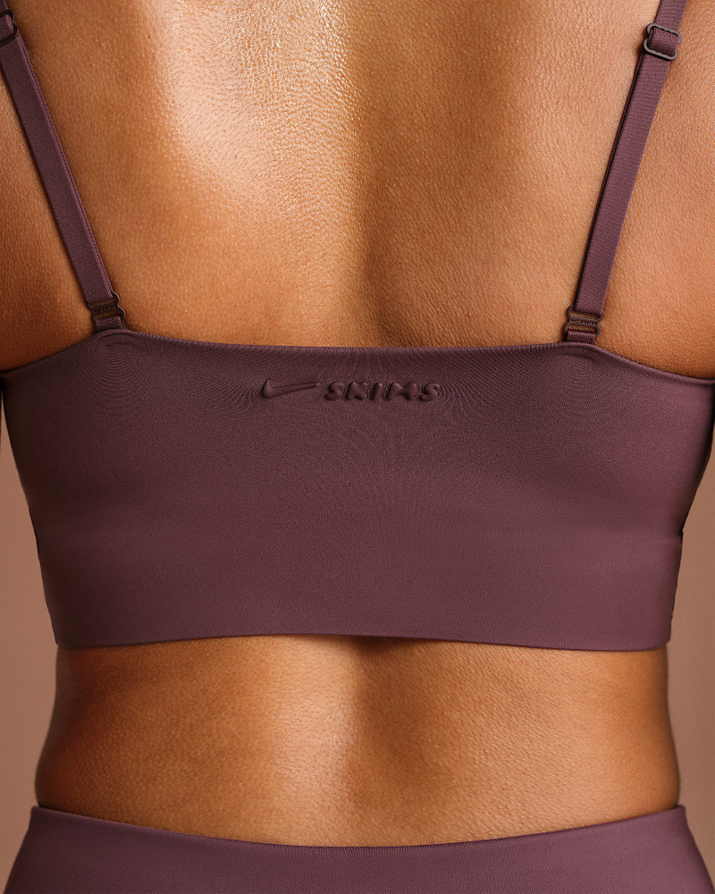 NikeSKIMS Matte Women's Cami Longline Bra 4