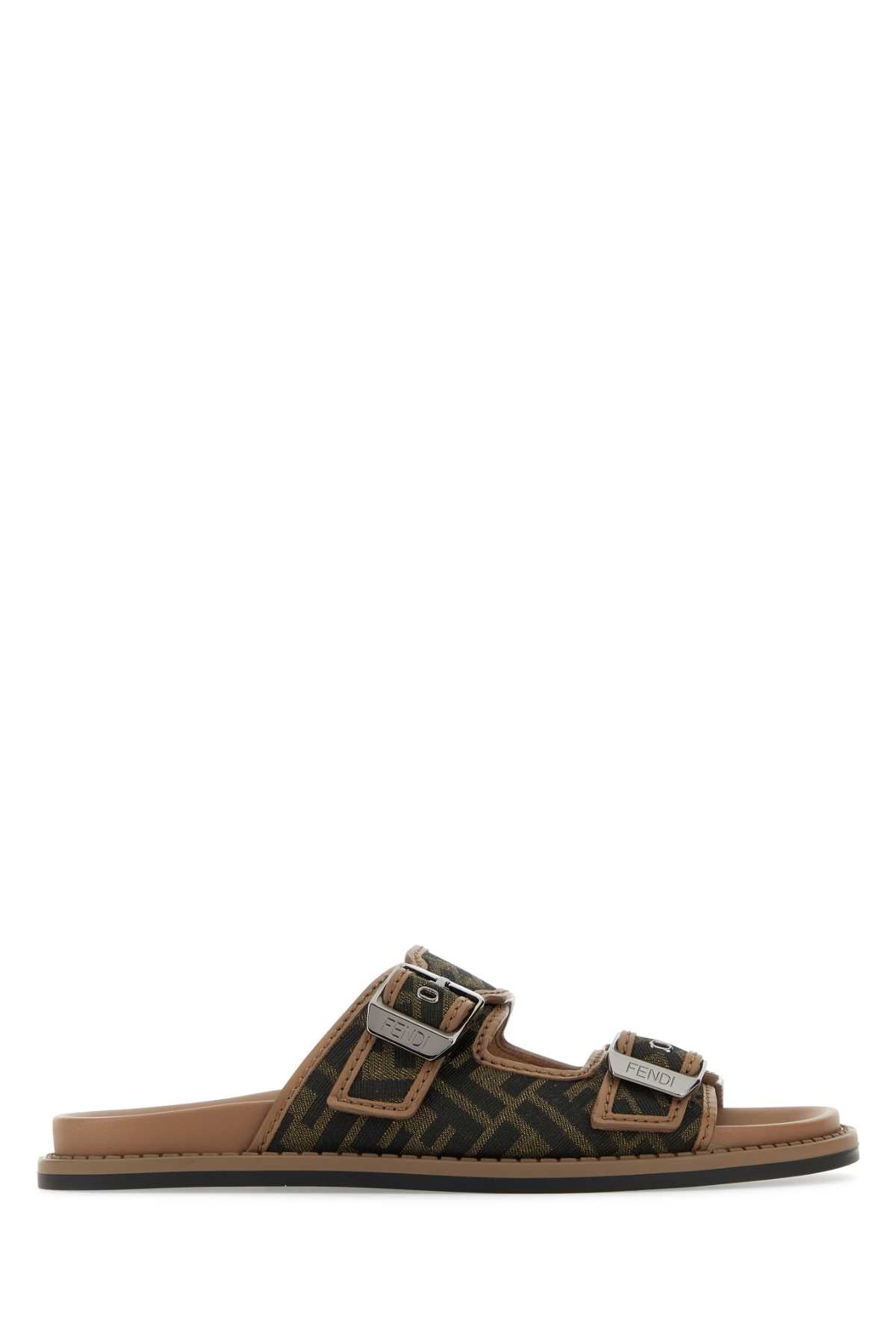 サンダル Fendi Embroidered Canvas Fendi Feel Slippers Fendi Embroidered Canvas Fendi Feel Slipper – LOZURI®