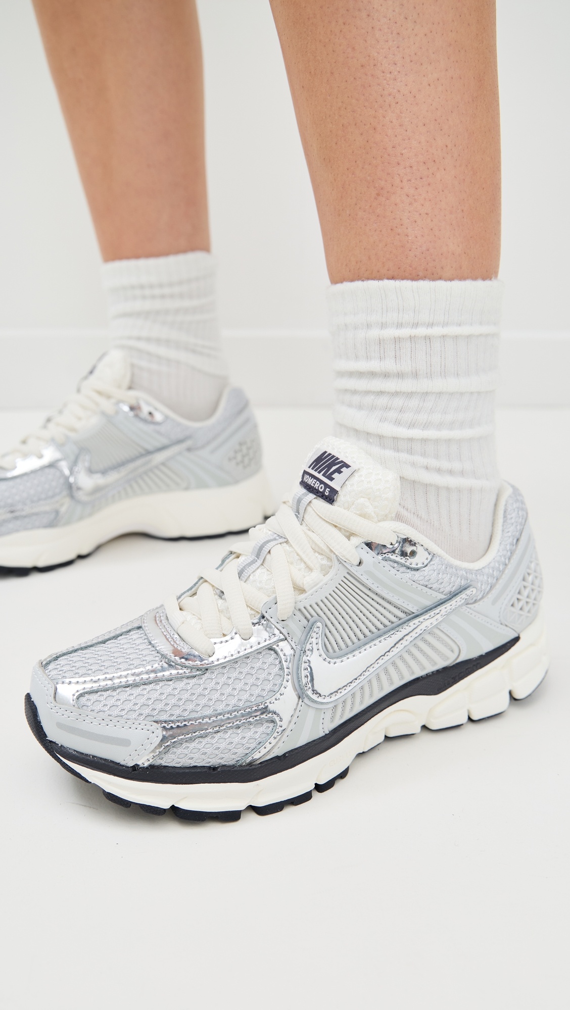 Nike Zoom Vomero 5 Sneakers - 2