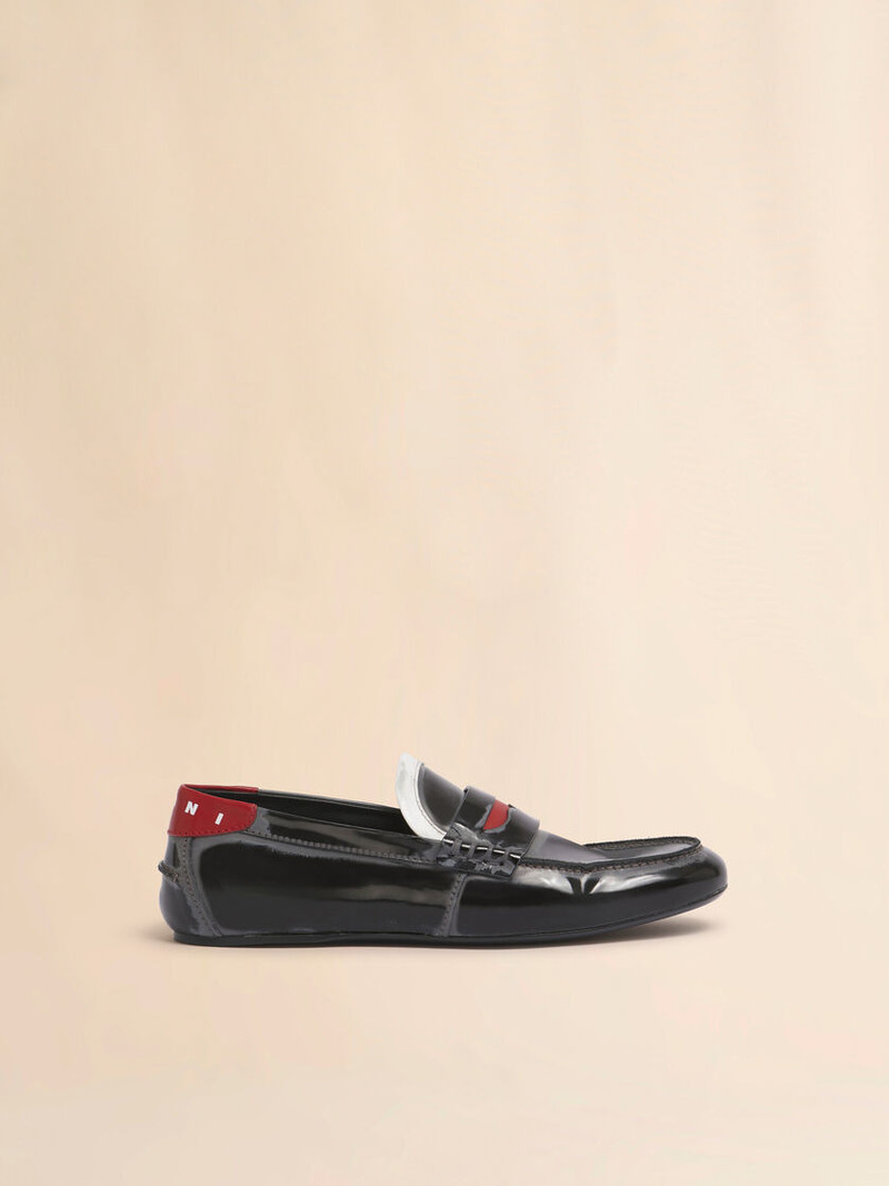 BLACK LEATHER MOCCASIN WITH LOGO TAB 1