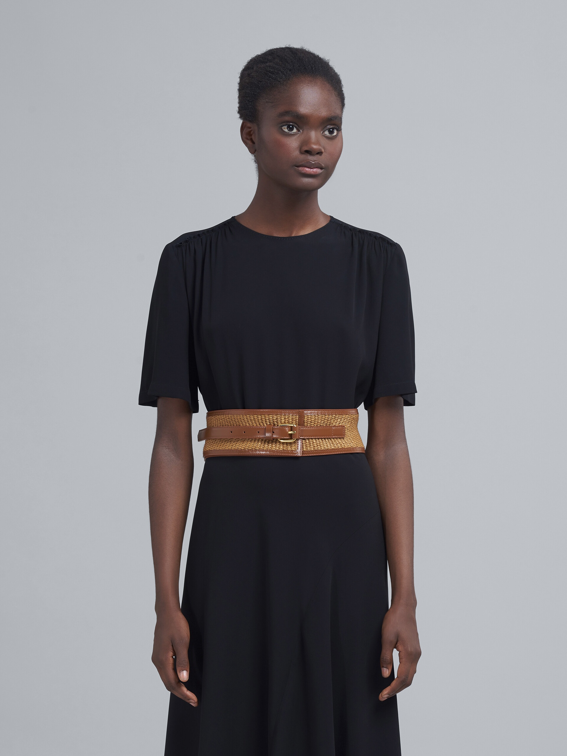 BROWN LEATHER AND RAFFIA BELT - 2