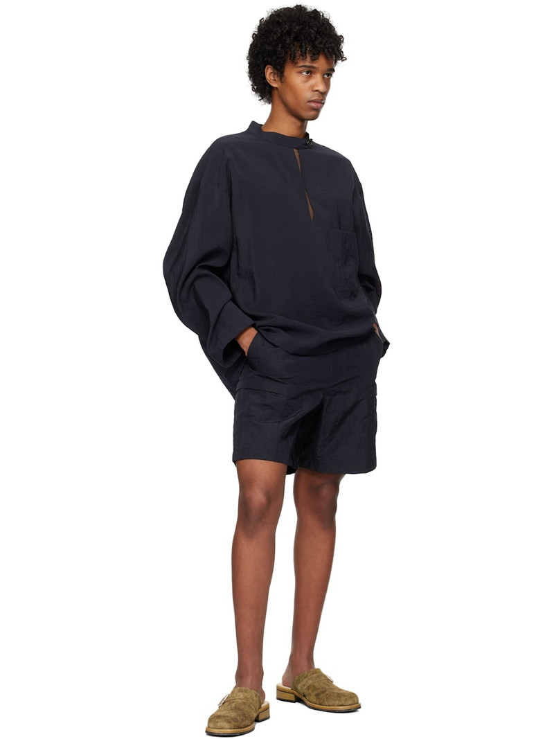 LE17SEPTEMBRE Navy Side Pocket Cargo Shorts outlook