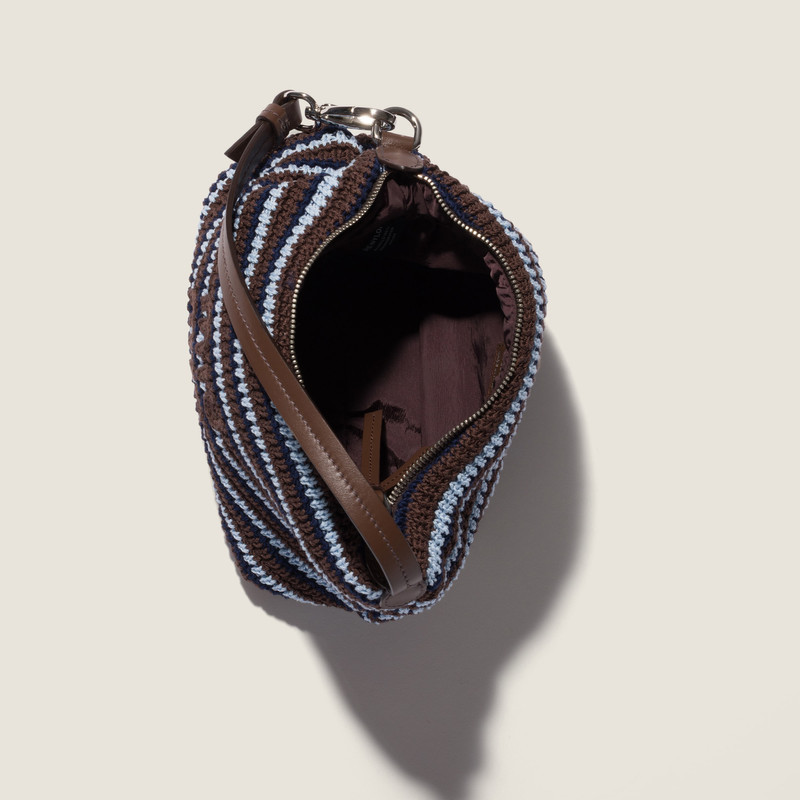 Crochet pouch 4